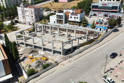 Bursa İnegöl'de Alanyurt Yüzme Havuzu'nda çalışmalar tam gaz