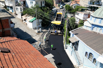İzmir Narlıdere'de asfalt seferberliği