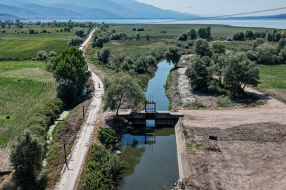 Sapanca Gölü'ne iletim sağlayan su koridoru temizlendi