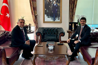 Artvin'de Rektör Aydın’dan Hopa Kaymakamı Karakaya’ya nezaket