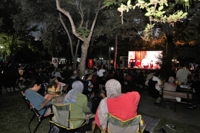Ankara Keçiören’de açık hava sinema keyfi