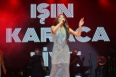 Işın Karaca, Manisa Gördes'in kurtuluş coşkusuna ortak oldu