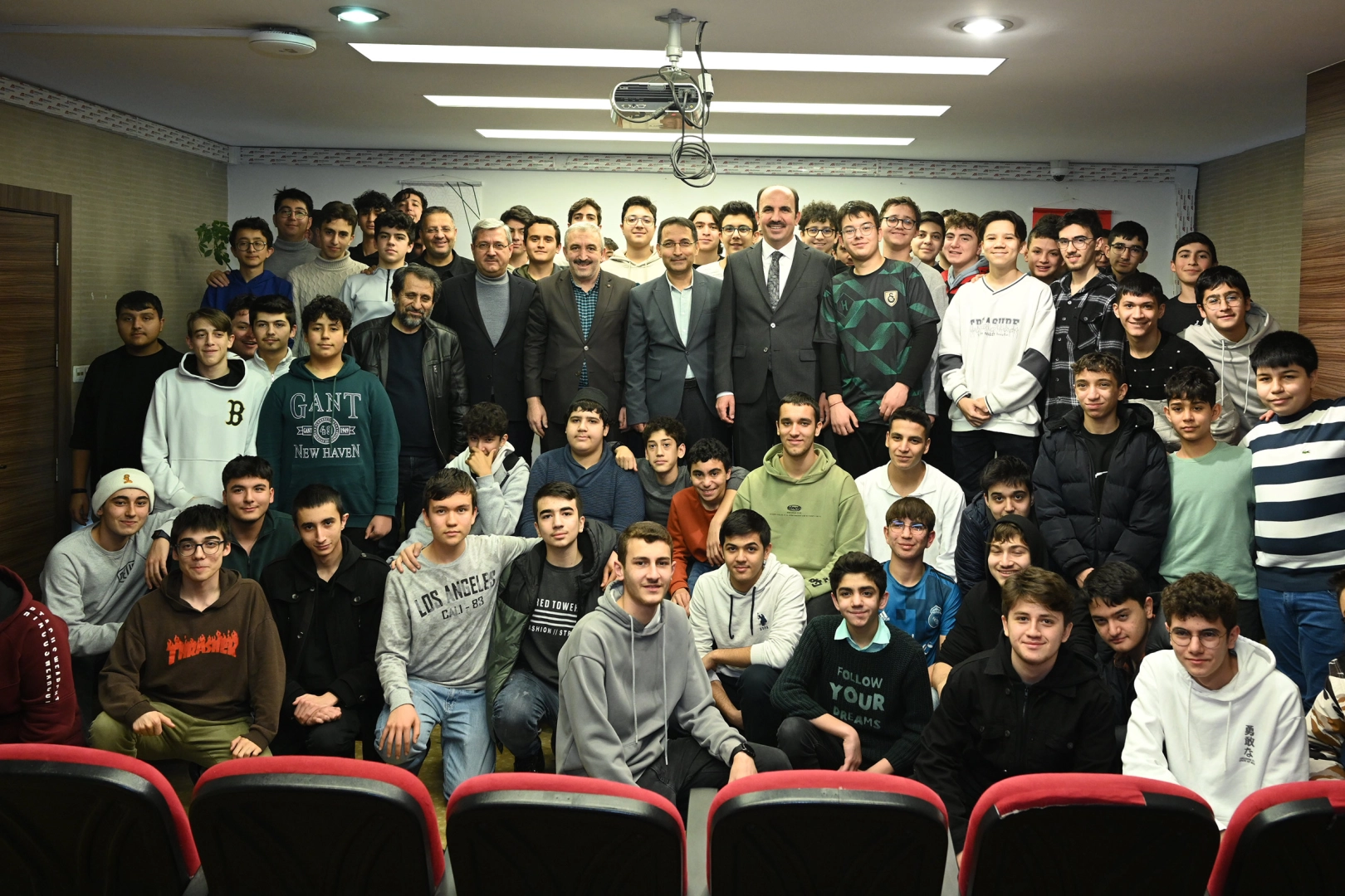 Konya Büyükşehir'den tüm öğrenci gruplarına tam destek