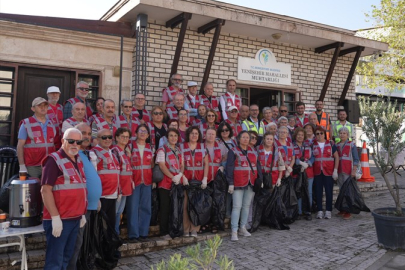 Denizli’de gençler ve büyükler el ele temizlik seferberliği