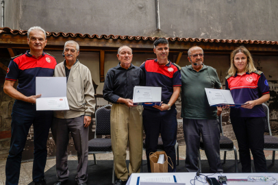 Bir ömürlük itfaiye deneyimi İzmirli gençlere aktarıldı
