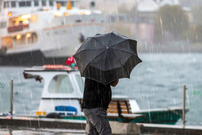 İstanbul için kuvvetli sağanak ve fırtına uyarısı
