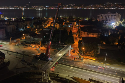 Kocaeli'de 80 tonluk tabliyeye tek seferde montaj