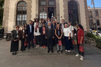 İzmir, edebiyatın iyileştiren gücünde buluştu