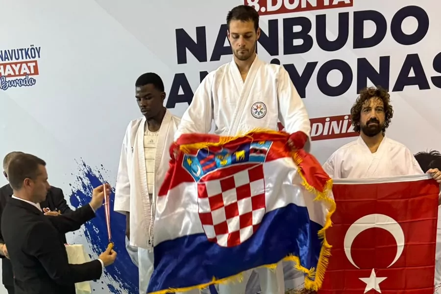 Karşıyakalı sporcu "Ahmet Can" dünya üçüncüsü oldu