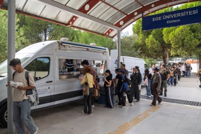 İzmir’de üniversiteliler Büyükşehir’e emanet