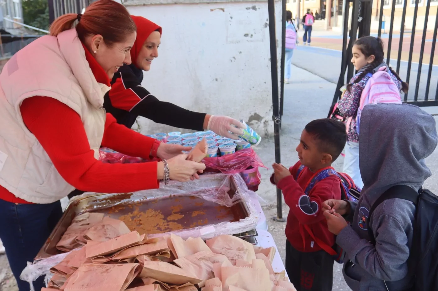 İzmit’te beslenme saati sürüyor