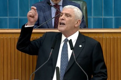 Fon tepkisi: Meclis’i kapatıp kaçtılar