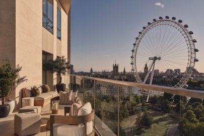 Londra'nın ikonik South Bank bölgesinde Penthouse yaşamına yeni bir yorum