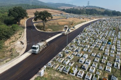 Bursa Büyükşehir'den Erdoğanköy Kent Mezarlığı'nın yollarına yenileme