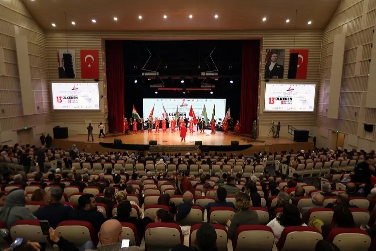 Kayseri Talas Belediyesi İkinci Türk Dünyası Buluşması ile Gönül Coğrafyasını Birleştirdi