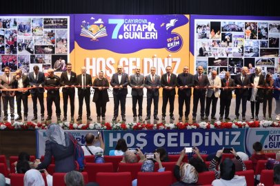 Çayırova 7. Kitap Günleri, kapılarını ziyaretçilerine açtı