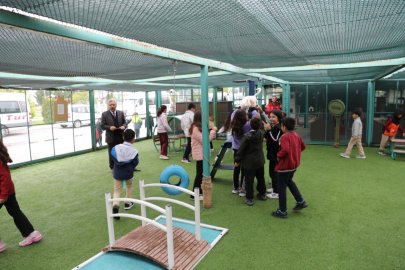 Kayseri Kocasinan çocuklara hayvan sevgisi aşılıyor