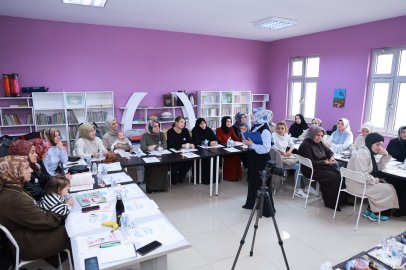 Kocaeli'de Gebze Okur Projesi'nde veli ve öğretmen buluşma
