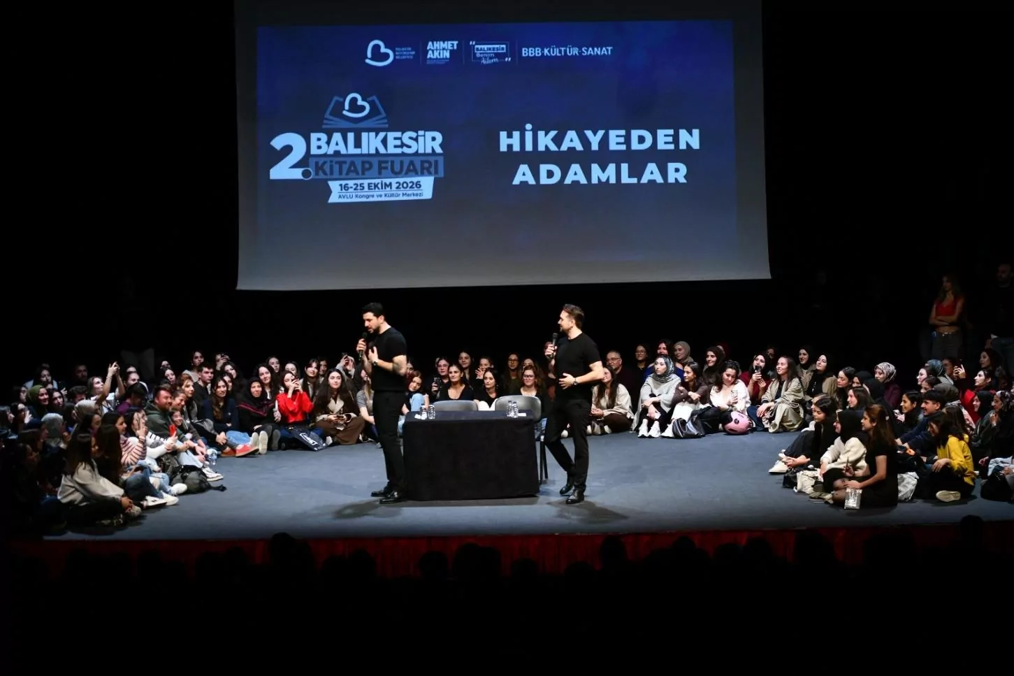 Balıkesir Kitap Fuarı’nda ‘Hİkâyeden Adamlar’a yoğun ilgi