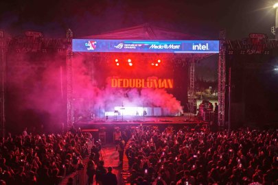 Dedublüman rüzgarı Ankara'da esti