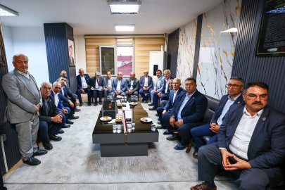 Manisa'da Başkan Dutlulu, Köprübaşılı muhtarlarla buluştu