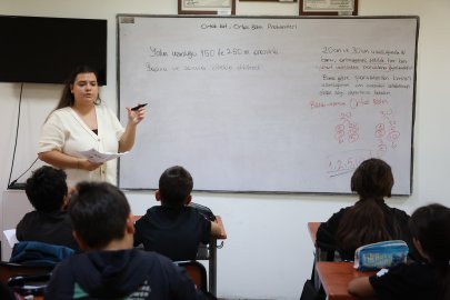 Antalya'da 8 bin öğrenciye ücretsiz eğitim desteği