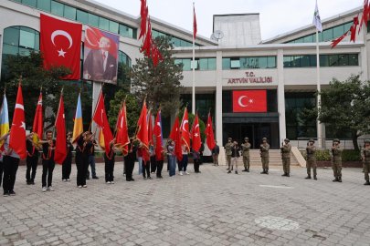 Artvin'de 29 Ekim Cumhuriyet Bayramı kutlanıyor