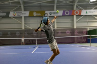 Konya Karatay’da 29 Ekim Tenis Turnuvası tamamlandı