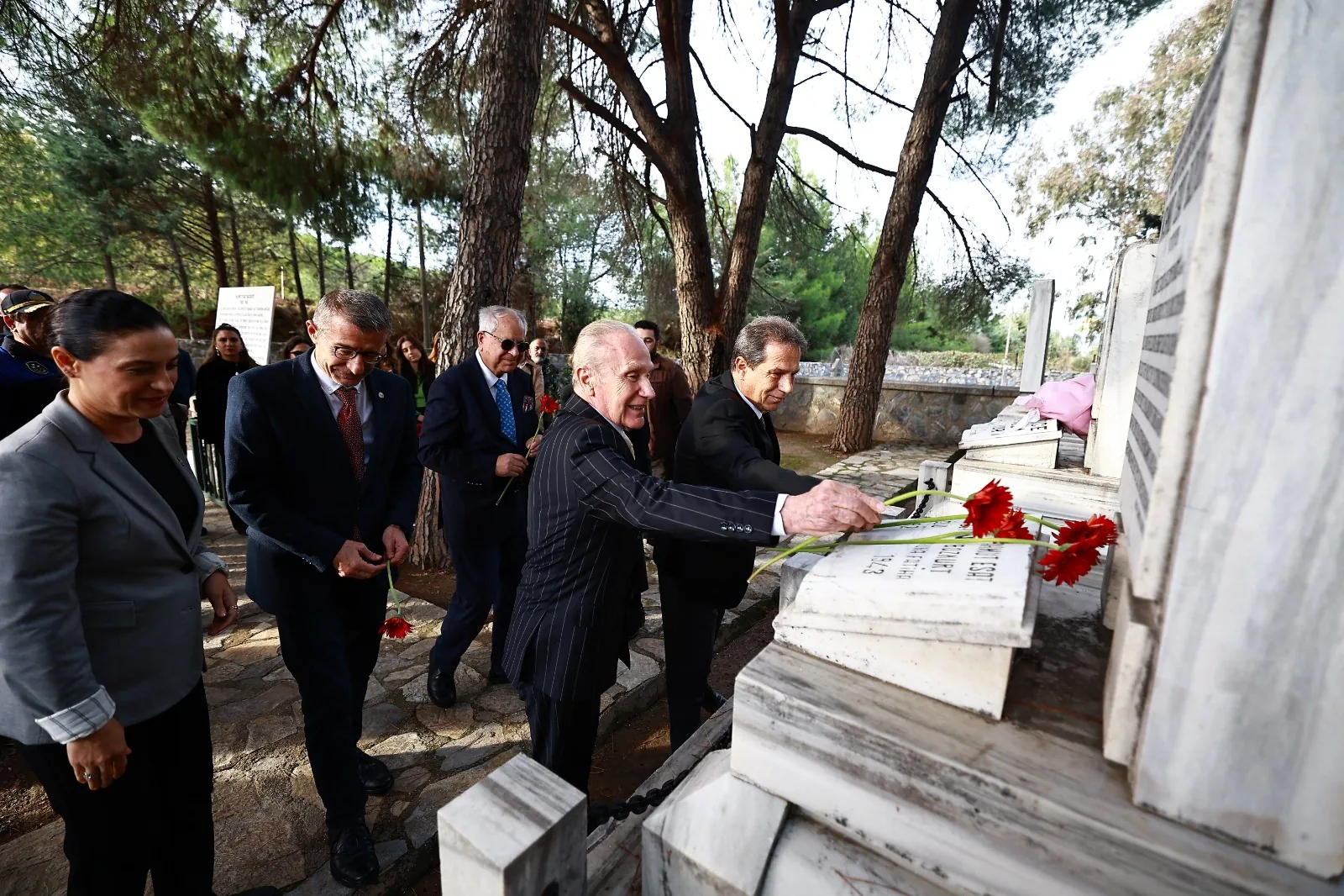 Mahmut Esat Bozkurt Efes Selçuk'ta unutulmadı