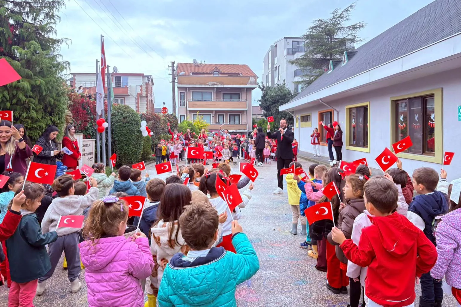 ÇEK ailesinden Cumhuriyet’in 103. yılına coşkulu kutlama