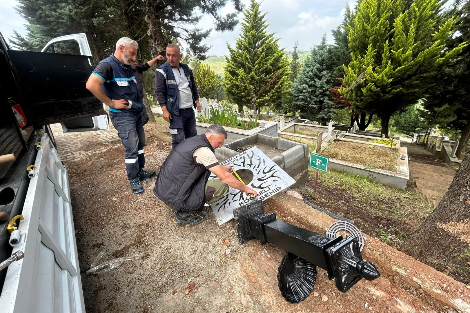 Büyükşehir, mezarlıkların su altyapısını güçlendiriyor