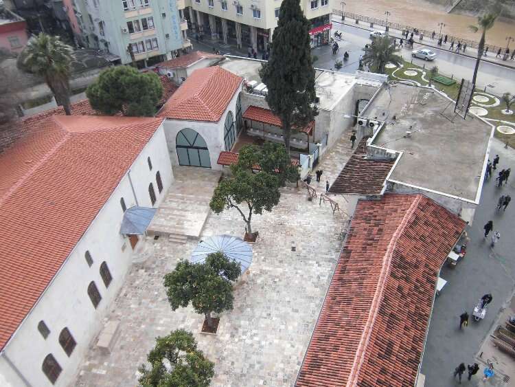 Antakya Ulu Cami’de enkaz kaldırıldı