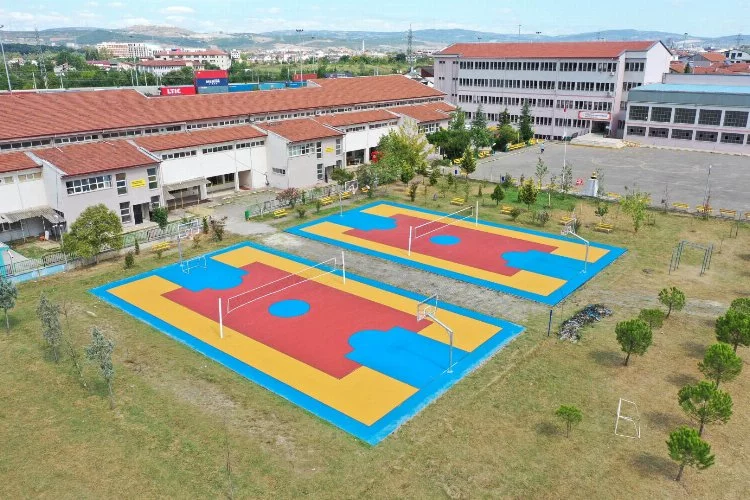 Kocaeli Büyükşehir 70 okula daha basketbol sahası yapacak