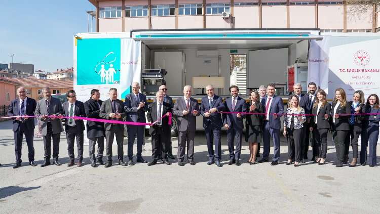 Sağlık Bakanlığı ve AstraZeneca Türkiye'den 'mobil' iş birliği