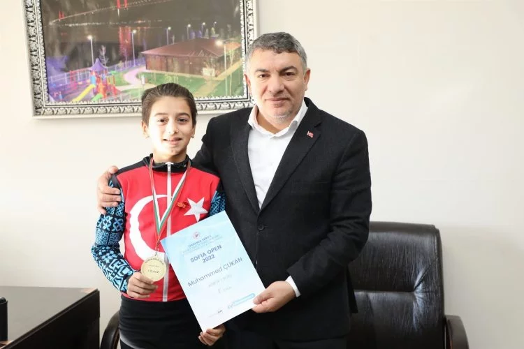 Başkan Şayir’den Dilovalı şampiyona ödül