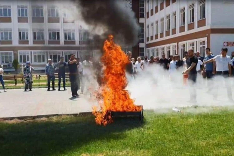 Bingöl'de Milli Eğitim'de yangın tatbikatı