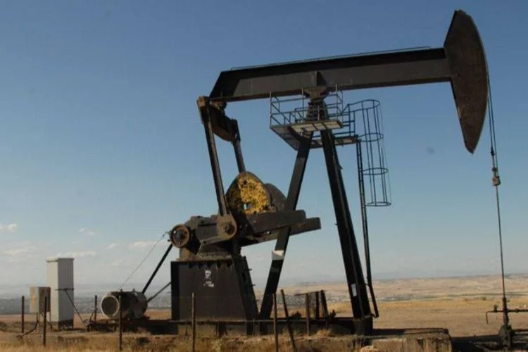 Brent petrolün varil fiyatı 90 doları gördü