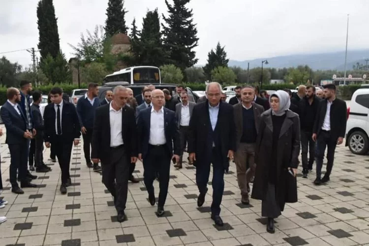 Bursa'da AK Parti ilçe çalışmalarını masaya yatırıyor