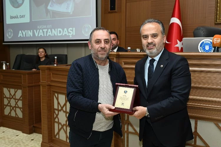 Bursa'da ayın vatandaşları ödüllendirildi