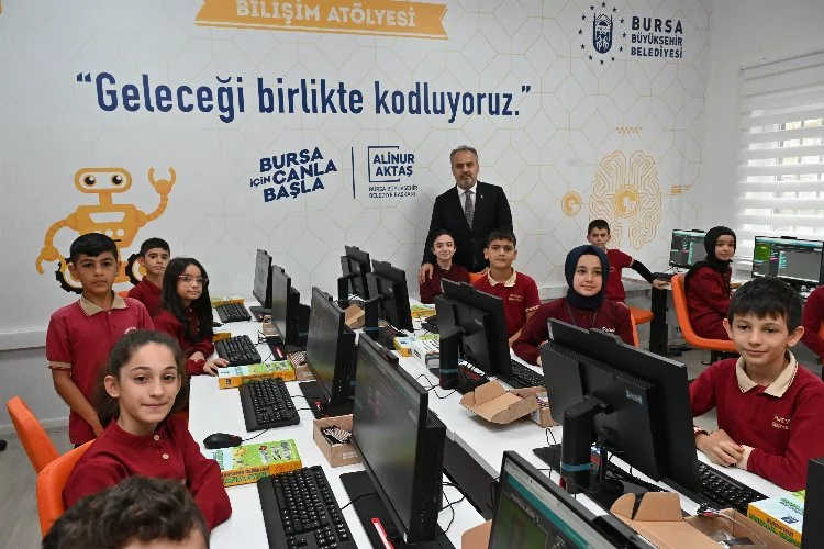 Bursa'da 'Bilişim Atölyeleri'ne devam
