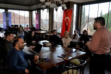 Bursa'da hayat gençlerle güzel