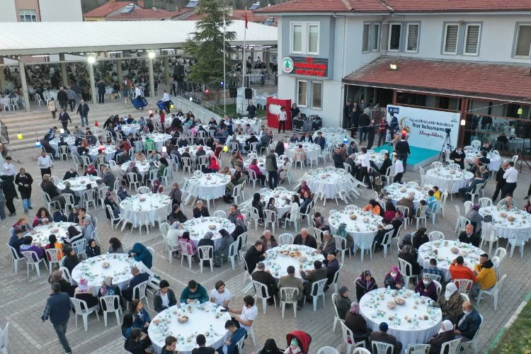 Bursa'da iki yıl sonra ilk toplu iftar bereketi