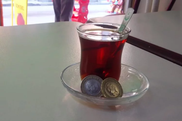 Bursa’da enflasyona inat! Çay 2 lira! 