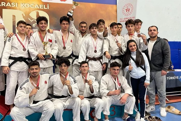 Bursa'da Osmangazili Judoculardan yeni başarı