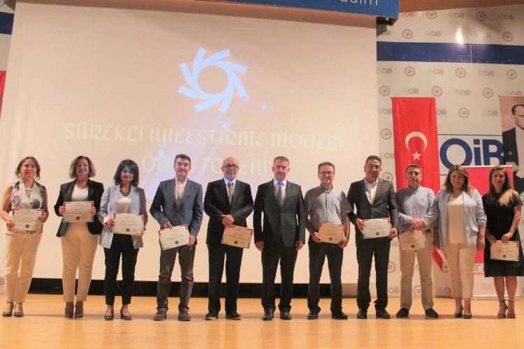 Bursa'da 'sürekli iyileştiren' kurumlar ödüllendirildi