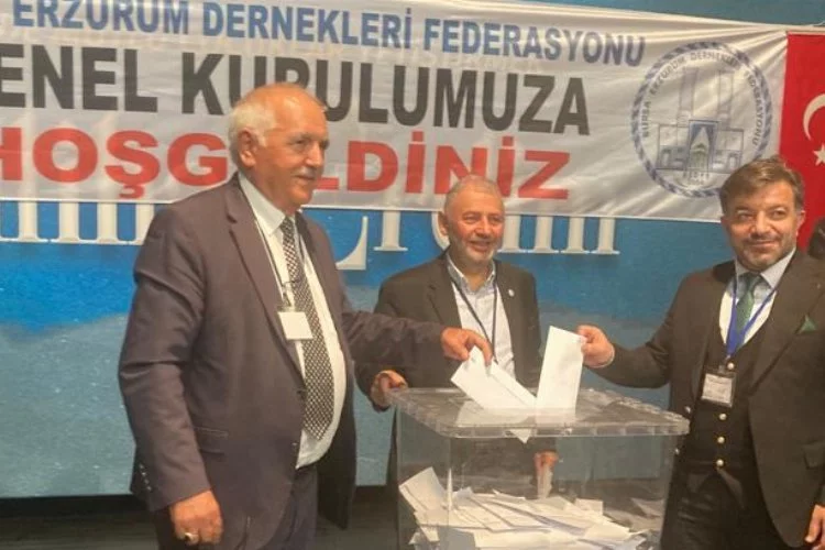 Bursa Erzurum Dernekleri Federasyonu'nda Ömeroğulları güven tazeledi