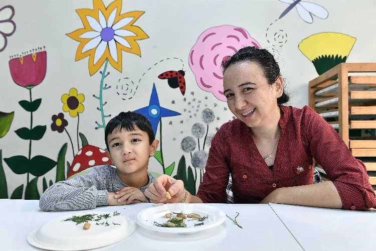 Bursa Osmangazi'de 'Koza Çocuk'ta renkli atölye