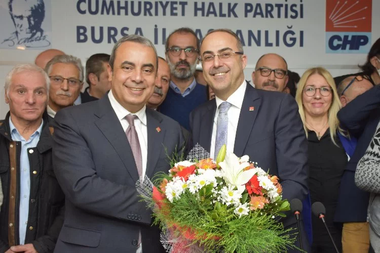 CHP Bursa İl Başkanlığı'nda devir teslim