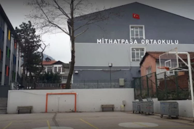 CHP'li Karabıyık: "Okul Müdürü derhal görevden alınmalı"