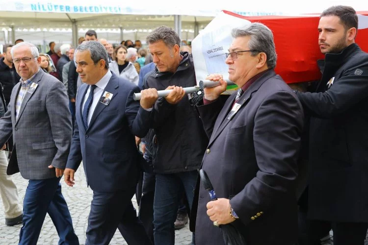 CHP'li Kemal Demirel Bursa'da son yolculuğuna uğurlandı
